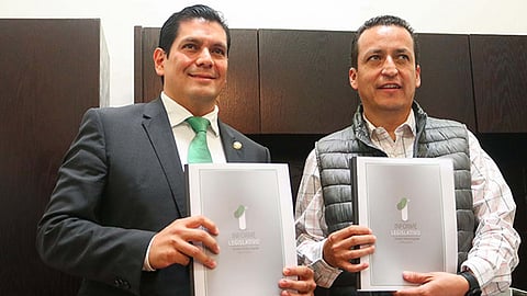 Ernesto Núñez agradeció la disponibilidad del diputado presidente con el resto de los legisladores integrantes de la LXXIV legislatura (Foto Cortesía)