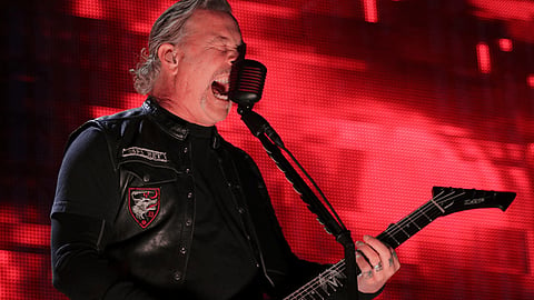 Metallica cancela gira por alcoholismo de su vocalista