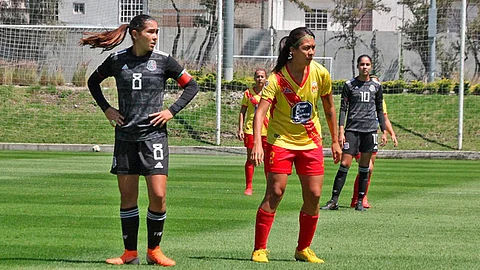 Monarcas femenil se enfrenta en amistoso con la Sub 20