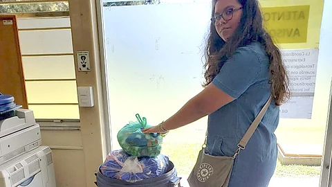 Fueron aproximadamente 20 kilogramos de tapas las que entregó el departamento a la asociación (Foto Cortesía)