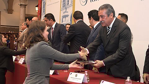 El galardón se otorga a los alumnos que alcanzan la excelencia académica (Foto Cortesía)