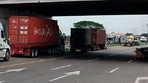 La manifestación se lleva a cabo como parte del paro nacional que realizaran (Foto: Cortesía)