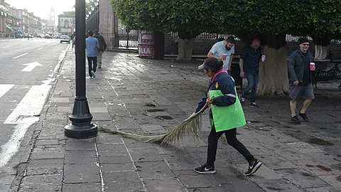 Redoblaron los esfuerzos orientados a mantener en buen estado calles y plazas públicas (Foto Cortesía)