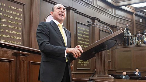 Quienes renuncien a su partido serán cesados del cargo y los suplentes asumirán el puesto (Foto Cortesía)