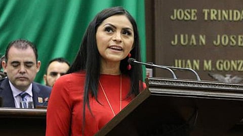 En su propuesta también plantea la derogación de la Ley del Arancel de Notarios (Foto Cortesía)