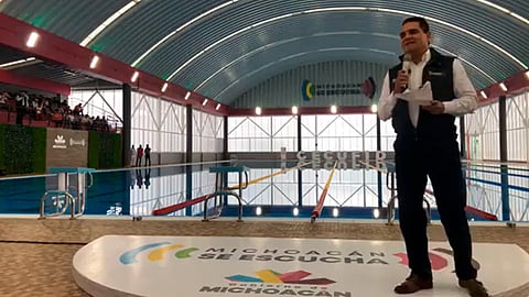 Inaugura Silvano Unidad Olímpica de Natación en Morelia, Michoacán