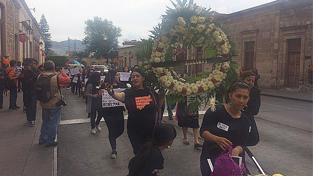 Las mujeres que participarán en la movilización, deberán ir caracterizadas de catrinas, o con vestimenta en color negro (Foto: Josimar Lara)