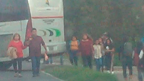En el sitio se encuentran elementos policiacos en espera de indicaciones superiores (Foto: RED 113)