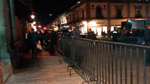 Se mantiene dispositivo de seguridad en el Centro Histórico de Morelia
(Foto: @ssp)