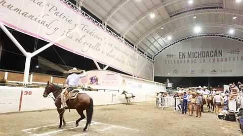 La euforia de la fiesta charra continúa en el Pabellón Don Vasco (Foto: Cortesía)