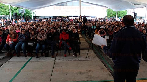 En el patio principal de la dependencia, demandaron la atención inmediata de las autoridades estatales a cada uno de los pendientes
(Foto: Guadalupe Martínez)