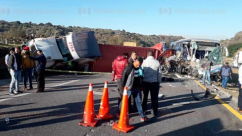 El percance tuvo lugar aproximadamente en el kilómetro 272+900, a la altura de la región de Huaniqueo (Foto: RED113)
