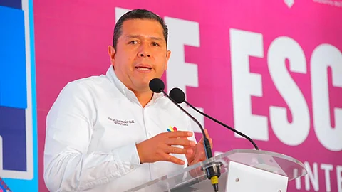 Cientos de adolescentes, jóvenes y padres de familia interactuaron en una dinámica que busca sensibilizar sobre padecimientos que pueden conducir al suicidio (Foto: Cortesía)