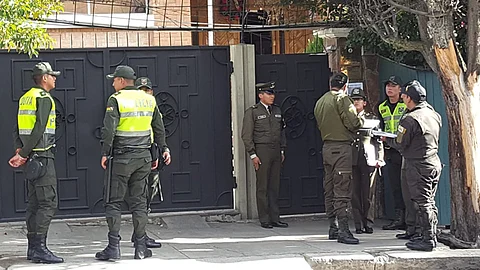 Bolivia había pedido el desalojo de los diplomáticos el sábado pasado (Foto: @maximilianoreyz)