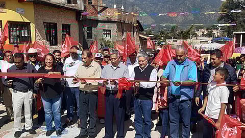 aunque se logren este tipo de servicios colectivos, no se compara con lo que necesita nuestra patria, señaló Omar Carreón (Foto Cortesía)