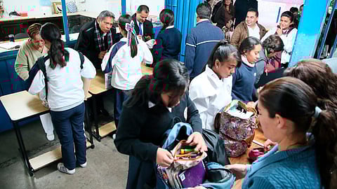 Supervisen, constaten, revisen pero sobre todo, dialoguen con ellos, apuntó la esposa de AMLO (Foto: Cortesía)