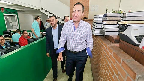 Visitó y recorrió las instalaciones del Registro Público (Foto Cortesía)