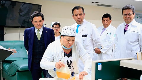 El director general del IMSS, Zoé Robledo, visitó la novena UMAE de 25 que hay en el país (Foto Cortesía)