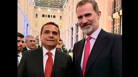 En su gira por España, el gobernador Silvano Aureoles Conejo dio un saludo al rey Felipe VI (Foto: Silvano Aureoles Conejo)