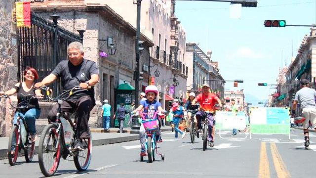 El líder de la CRT en Michoacán aseguró que más de tres mil 800 trabajadores del volante de 180 rutas de transporte en Morelia están siendo afectados (Foto: FB/Bicivilizate Michoacán)
