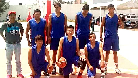 Purépechas representarán en basquetbol en la Espartaqueada Deportiva Nacional