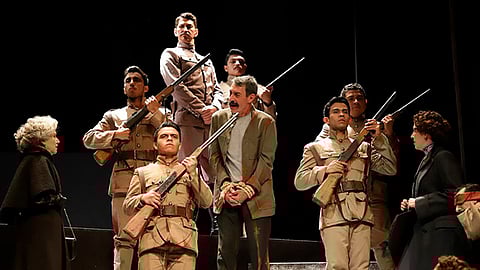 Luego de 5 semanas, 30 representaciones y más de 5 mil asistentes, concluyó la primera temporada de esta pieza teatral (Foto twitter @alefrausto)