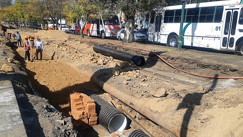 Por la labor, el Gobierno ha establecido rutas alternas para mitigar la carga vehicular en los distintos cruces que se encuentran cerrados (Foto: cortesía)