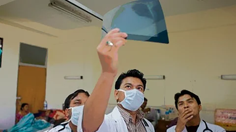 Hasta el momento no hay tratamiento para combatir el virus (Foto: OMS)