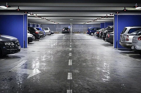 De manera online se puede hacer la reservación de parking con parkos (Foto: Pixabay.com)