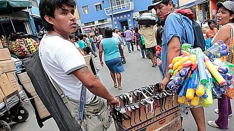 690.6 mil michoacanos conformaron específicamente la ocupación
en el sector informal (Foto: elcato.org)