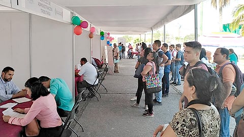 Arranca en Lázaro Cárdenas Feria del Empleo 2020