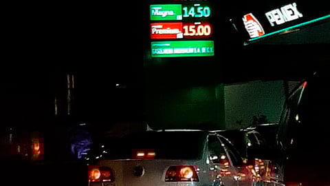 El precio de la gasolina sigue descendiendo (Foto: Cortesía)