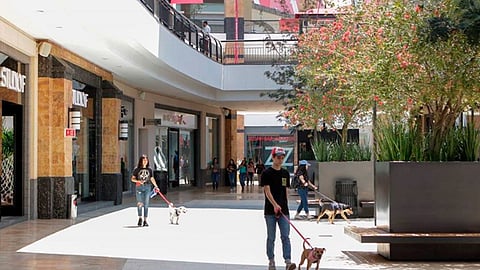 Los establecimientos que se mantendrán abiertos en Paseo Altozano deberán acatar las medidas de salud (Foto Facebook: Paseo Altozano)