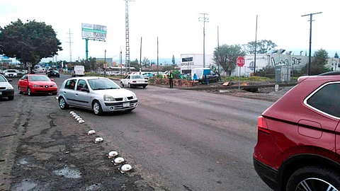 Multarán por circular en carriles de contraflujo sin autorización