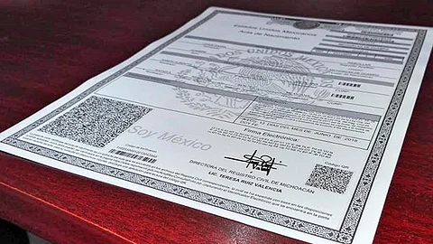 Para la expedición de un acta de nacimiento en línea, solo existe un sitio oficial (Foto Cortesía)