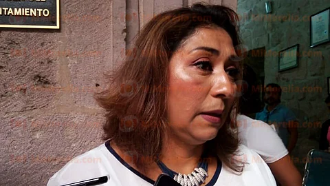 Alejandra Corona expuso que para la entrega de apoyos alimentarios, “las comunidades se van convocando por una (Foto: Fátima Miranda)