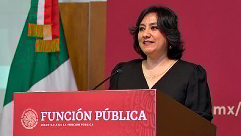 De acuerdo a la información de la SFP, una vez que se tenga el alta médica, la funcionaria retomará la agenda de actividades (Foto Facebook: Irma Eréndira Sandoval)