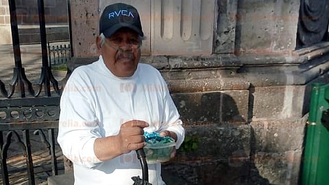 Se le informa a los adultos mayores de la situación de contingencia que se tiene, además se trabaja con las personas en indigencia y para ello se ha generado una cadena de salud (Foto: Sayra Casillas)