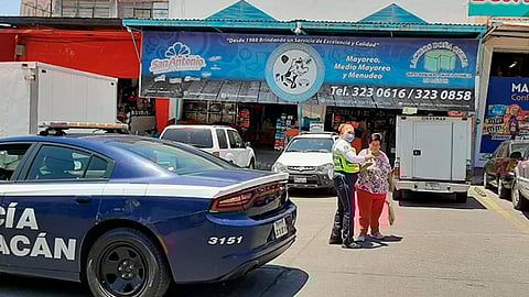 Oficiales de Tránsito y Movilidad del Estado exhortan a la población a respetar las indicaciones de autoridades sanitarias (Foto Cortesía)