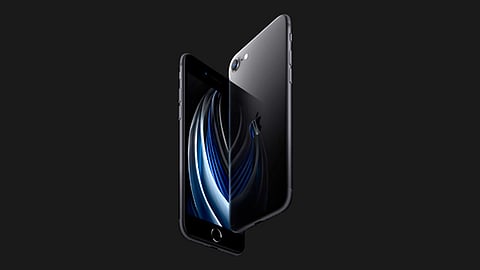 Estará disponible en los colores blanco, negro y rojo (Foto: apple.com)