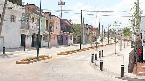 Estas labores benefician a más de 4 mil 300 personas que habitan la colonia y quienes ahora tendrán una mejor movilidad (Foto Cortesía)