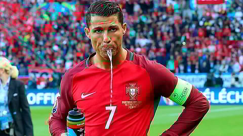 Que los jugadores escupan es una práctica común (Foto: Peter Schatz/ALN)