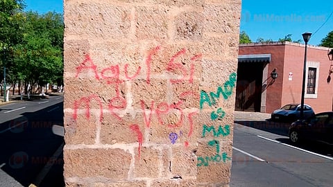 El director del INAH consideró que la contingencia sanitaria ha frenado el avance en la limpieza de las pintas (Foto: Fátima Miranda)