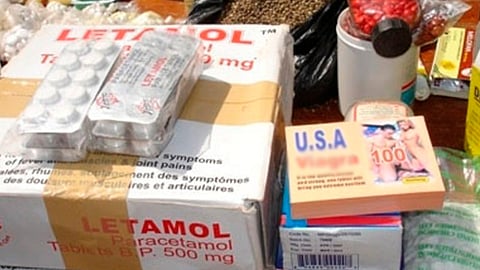 Algo más dañino es alentar la toma de medicamentos no aprobados (Foto: ONU/ IRIN/Brahima Ouedraogo)