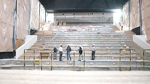 Autoridades de la dependencia supervisan avances en el teatro (Foto Cortesía)