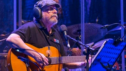 Silvio Rodríguez es uno de los nombres imprescindibles de la música cubana (Foto Twitter: @RaulMojena)