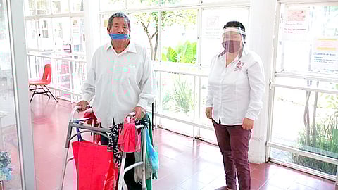 Personal municipal que labora en el albergue cuenta con todo su equipo de protección (Foto Cortesía)