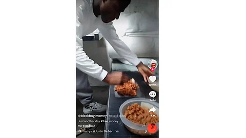 Combs sube videos cortos sobre recetas de cocina (Foto: captura TT/@blockboyjmomey)