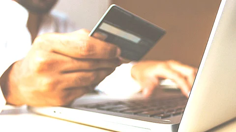Se suspendió la obligatoriedad del trámite presencial de alta o modificación de cuentas CLABE para el depósito del subsidio (Foto Pixabay.com)