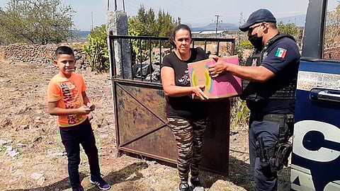 No ha parado la dotación de despensas, señala el jefe regional, Juan Luis Contreras Calderón (Foto Cortesía)